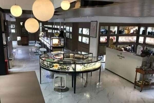 阿坝小金县佳哥鉴酒商行